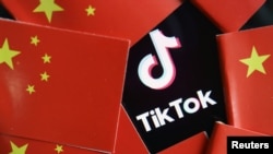 TikTok標識與中國國旗圖示
