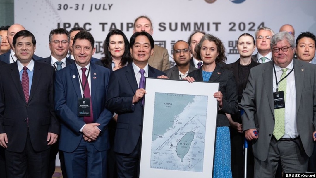 台灣總統賴清德2024年7月30日出席對中政策跨國議會聯盟（IPAC）年會台灣專題場次。