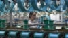 中國製造業指數意外收縮內需疲軟出口艱難專家稱經濟成長目標面臨威脅 