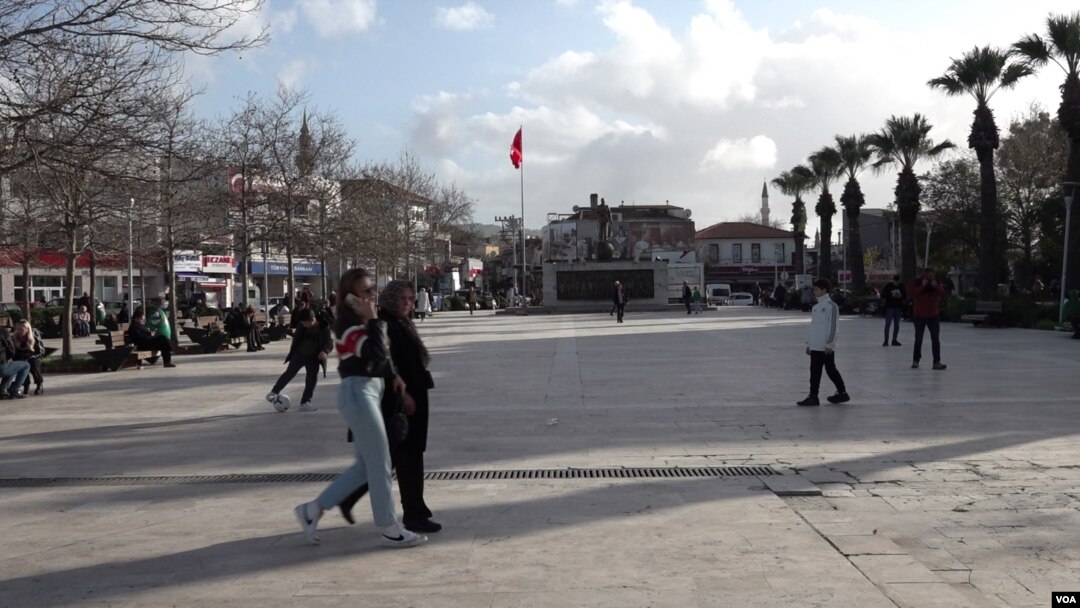 Son üç dönemdir belediye başkanlığını CHP'nin kazandığı Urla'da, partinin adaylığı için 47 kişi yarışıyor. 