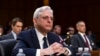 El secretario de Justicia de EEUU Merrick Garland testifica mientras el Comité Judicial del Senado examina el Departamento de Justicia, en el Capitolio de Washington, el 1 de marzo de 2023.
