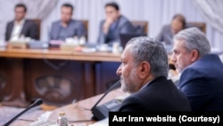 صولت مرتضوی، وزیر تعاون، کار و رفاه اجتماعی، چندین بار با افزایش حداقل دستمزد ماهانه کارگران مخالفت کرده است. 