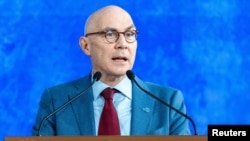 ARCHIVO - Volker Turk, Alto Comisionado de las Naciones Unidas para los Derechos Humanos, en una foto del 11 de diciembre de 2023. 