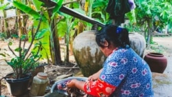 ព័ត៌មាន​ពេល​រាត្រី ២៨ មេសា៖ ស្ត្រី​ខ្មែរ​ប្រឈម​មុខ​នឹង​ការ​វិនិច្ឆ័យ​សង្គម​និង​ការ​ធ្លាក់​ទឹក​ចិត្ត​បន្ទាប់​ពី​លែងលះ