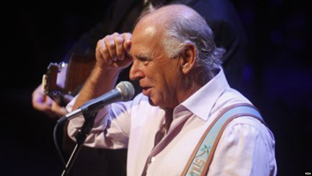 El cantante Jimmy Buffett fue dado de alta del hospital St. Vincent de Sydney y se está recuperando.