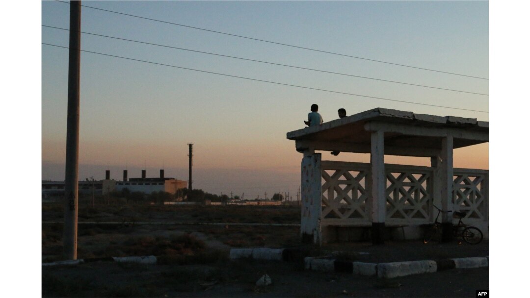 Nukus yaqinidagi qishloq, Qoraqalpog'iston