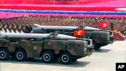 지난 2013년 7월 평양 김일성 광장에서 열린 정전 60주념 기념 군사행진에 등장한 스커드 미사일. (자료사진)