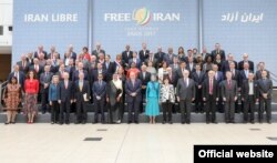 دهها نفر از چهره های سیاسی در گردهمایی مجاهدین خلق شرکت داشتند.