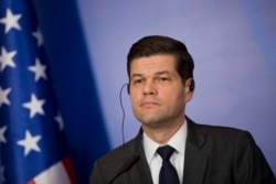 უეს მიტჩელი, აშშ-ის სახელმწიფო მდივნის ყოფილი თანაშემწე ევროპისა და ევრაზიის საკითხებში