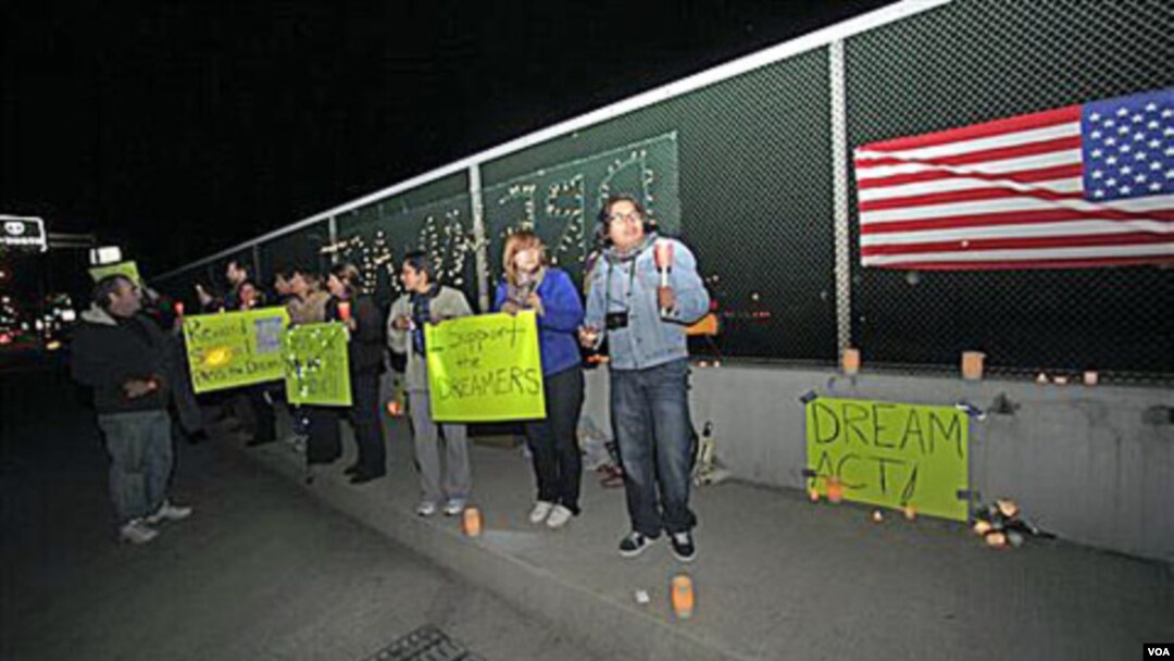 Para muchos, el DREAM Act es la única vía que tienen para progresar en sus carreras en Estados Unidos.