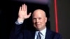 ARCHIVO - El ex fiscal general interino Matt Whitaker saluda mientras el candidato presidencial republicano y ex presidente Donald Trump habla en una fiesta nocturna de las asambleas partidarias en Des Moines, Iowa, el 15 de enero de 2024. AP