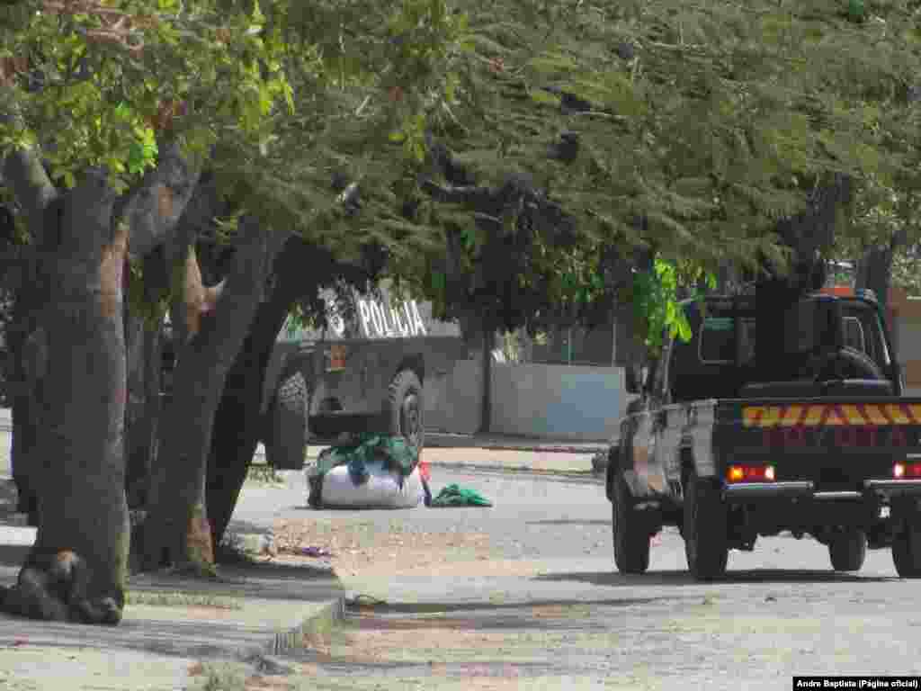 Invasão da casa de Afonso Dhlakama pela polícia nas Palmeiras, na Beira