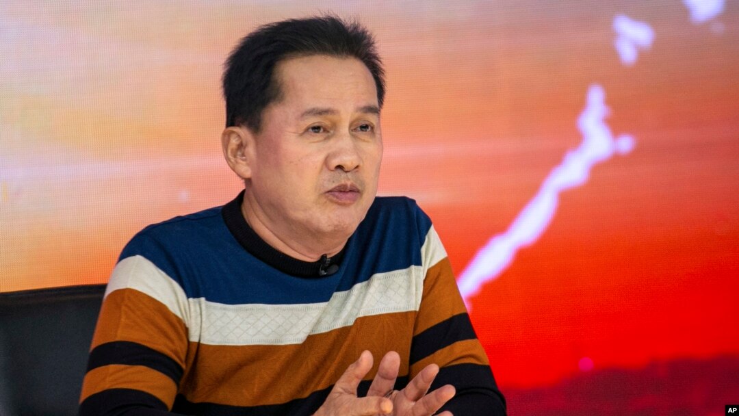 Imagen de archivo de Apollo Quiboloy aparece en su programa de entrevistas el 23 de mayo de 2016, en la ciudad de Davao, al sur de Filipinas. AP