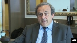 Platini presentó una apelación ante el Tribunal Arbitral del Deporte (TAS) contra la decisión de la Comisión de recursos de la FIFA del 24 de febrero de 2016.