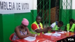 Mesa de voto na Guiné-Bissau