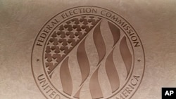 ARCHIVO - La FEC supervisa el gasto electoral, incluido el de los comités de acción política.