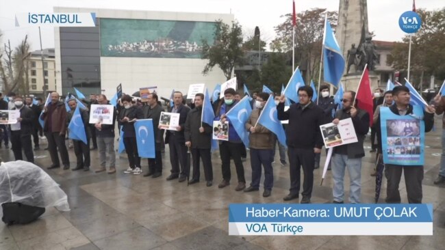 Uygur Türkleri Çin’in Interpol Başkan Adayını Protesto Etti