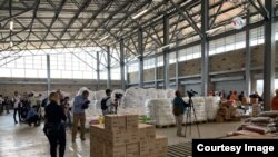 El 8 de febrero de 2019 fueron enviadas cajas de ayuda humanitaria a Cúcuta, Colombia, para ayudar a los venezolanos a satisfacer sus necesidades básicas en medio de la crisis humanitaria. 