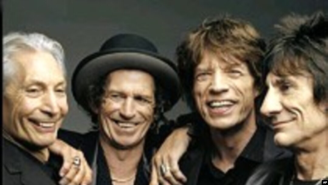Stones' Richards Claims He Was Joking When He Made Comment About Snorting Late Father's Ashes