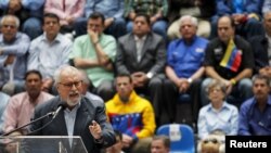 Ramón Guillermo Aveledo dijo que la MUD garantiza que postulará un solo candidato presidencial si se convoca a elecciones.