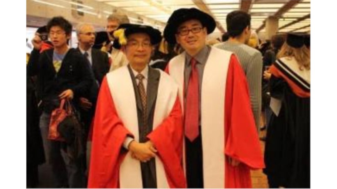 悉尼科技大學中國研究教授馮崇義與華裔作家楊恆鈞博士(照片提供: 馮崇義)
