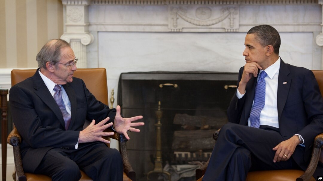 Enviado especial americano, Princeton Lyman em consultas com o presidente Barack Obama