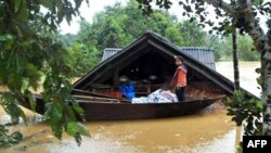 Một loạt các cơn bão gây chết người đã ập vào miền Trung thời gian qua