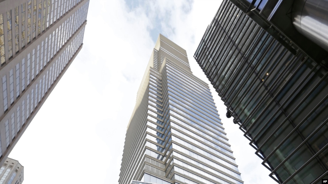 ARCHIVO- La Torre Bloomberg en Nueva York, 13 de mayo 2013. Foto AP.