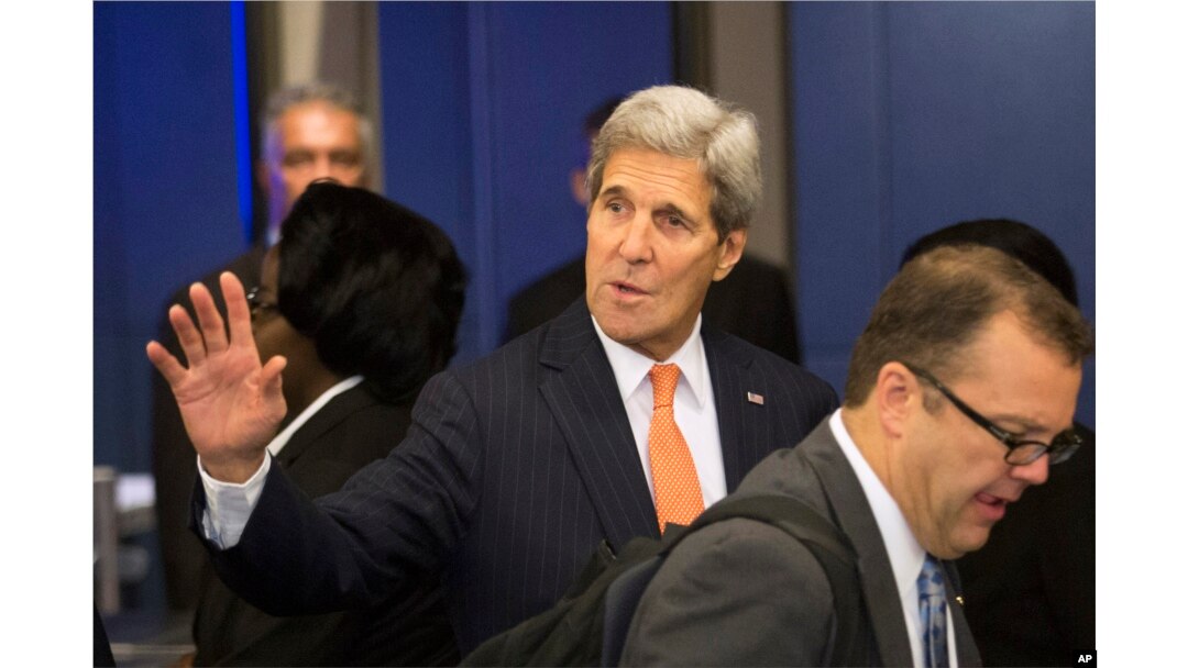 U.S. Secretary of State John Kerry arrives for the 70th session of the United Nations General Assembly at U.N. headquarters, Sept. 28, 2015.