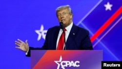 Rais wa zamani wa Marekani Donald Trump ahudhuria Kongamano la Kihafidhina la Kisiasa (CPAC) katika Kituo cha Mikutano cha Kitaifa cha Gaylord huko National Harbor, Maryland, Marekani, Machi 4, 2023. REUTERS