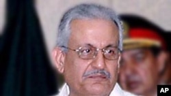 Thượng nghị sĩ Raza Rabbani, chủ tịch ủy ban an ninh quốc gia của Quốc hội Pakistan
