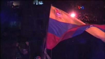 Maduro pidió la renuncia a todo su gabinete