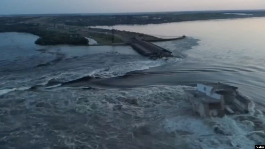 Breached dam in Ukraine's south unleashes floodwaters