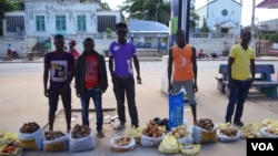Vendedores ambulantes em Nampula