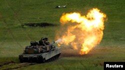 미 육군의 M1A2 에이브럼스 탱크