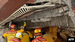 Potraga za preživjelima zemljotresa na Tajvanu (Foto: Handout / TAIWAN'S NATIONAL FIRE AGENCY / AFP)