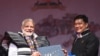 ཨ་རུ་ན་ཅལ་སྤྱི་ཁྱབ་བློན་ཆེན་ནས་སྲིད་སྐྱོང་དང་སྤྱི་འཐུས་རྣམ་པར་འཚམས་འདྲི་གནང་འདུག