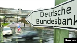 Bundesbank: Đức ngày càng có khả năng xảy ra suy thoái kinh tế.